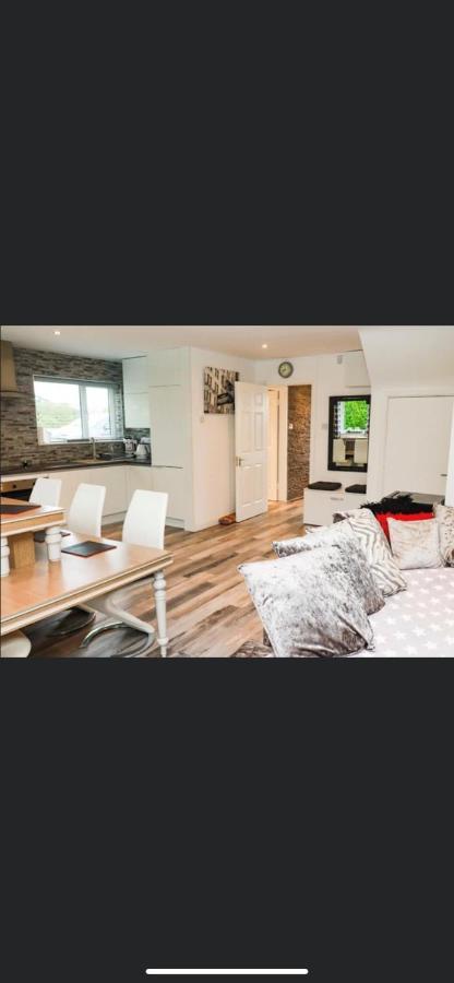 20 Holiday Cottage, East End بالي بورنيون المظهر الخارجي الصورة